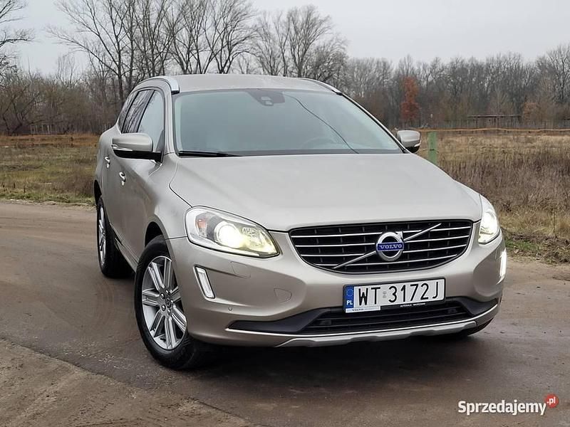 Używany Volvo XC60 Summum 2016 Złoty SUV