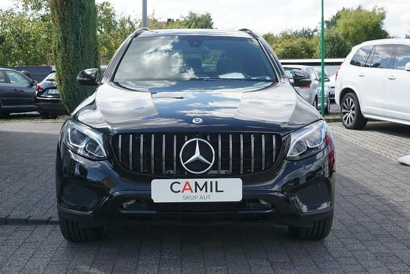 Czarny (metalik) Używany 2019 Mercedes GLC300 SUV | 139 000 zł (Dość drogi) - Obraz 1/3
