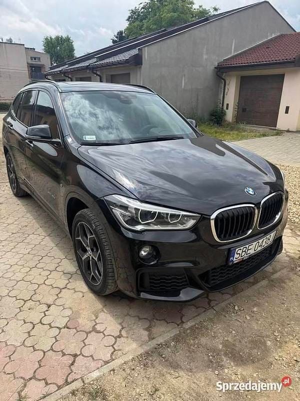 Czarny Używany 2018 BMW X1 SUV | 65 000 zł (Uczciwa cena) - Obraz 1/4