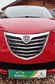 Używany Lancia Ypsilon 85 KM (62 kW) 2014 Czerwony Hatchback