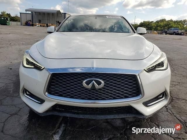 Używany 2017 Infiniti Q60 | 34 000 zł - Obraz 1/4