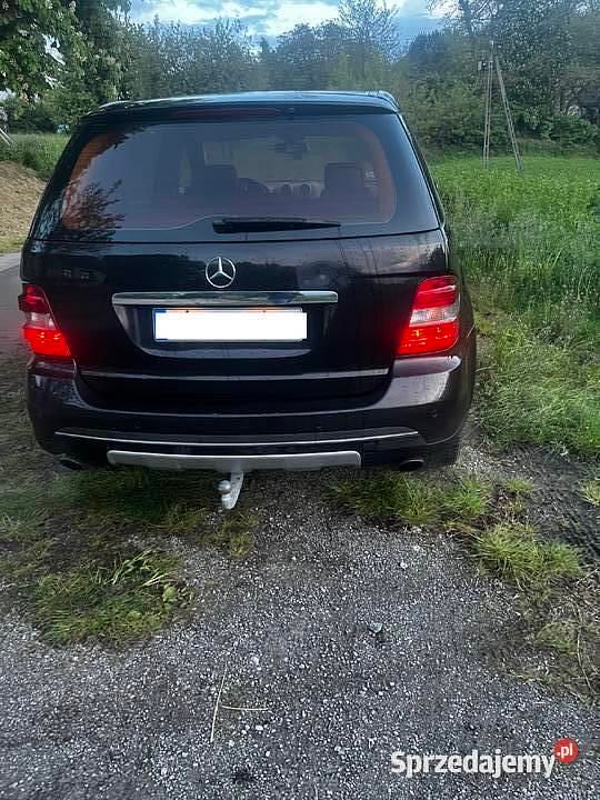 Używany 2006 Mercedes ML350 SUV | 31 000 zł - Obraz 1/4