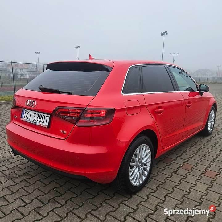 Używany Audi A3 2013 Czerwony Hatchback