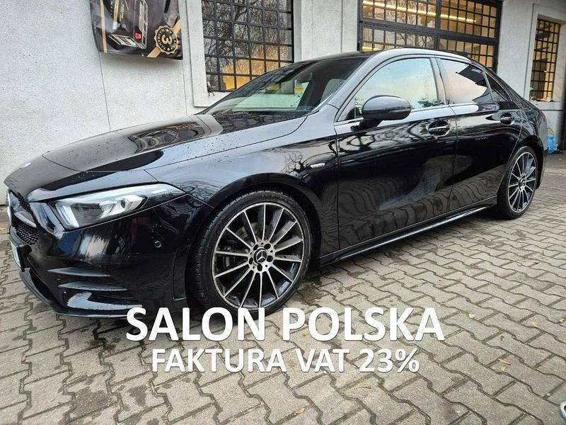 Czarny Używany 2021 Mercedes A200 Sedan/Limuzyna | 102 000 zł (Dobra cena) - Obraz 1/4