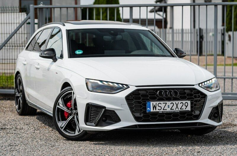 Biały Używany 2024 Audi A4 Kombi | 179 900 zł - Obraz 1/4