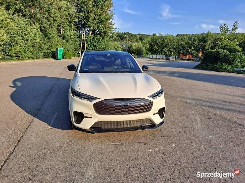 Używany 2021 Ford Mustang Mach-E GT SUV | 240 000 zł - Obraz 1/4