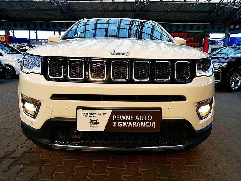 Używany Jeep Compass Limited 170 KM (125 kW) 2019 Biały SUV