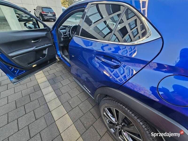 Używany 2021 Lexus UX 250h Sport Line SUV | 134 500 zł - Obraz 1/4