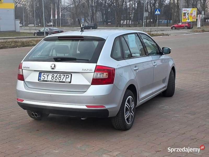 Używany Skoda Rapid 2016 Srebrny Hatchback