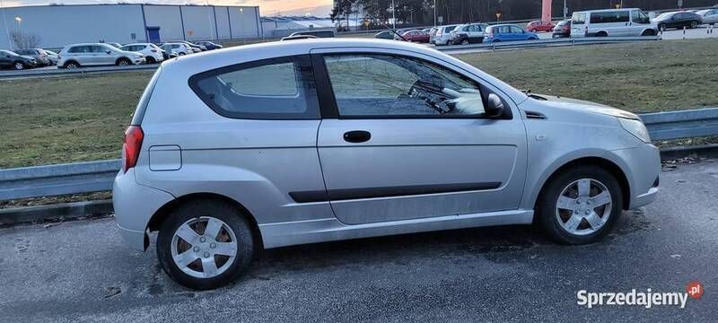Srebrny Używany 2009 Chevrolet Aveo Hatchback | 3750 zł (Dobra cena) - Obraz 1/4