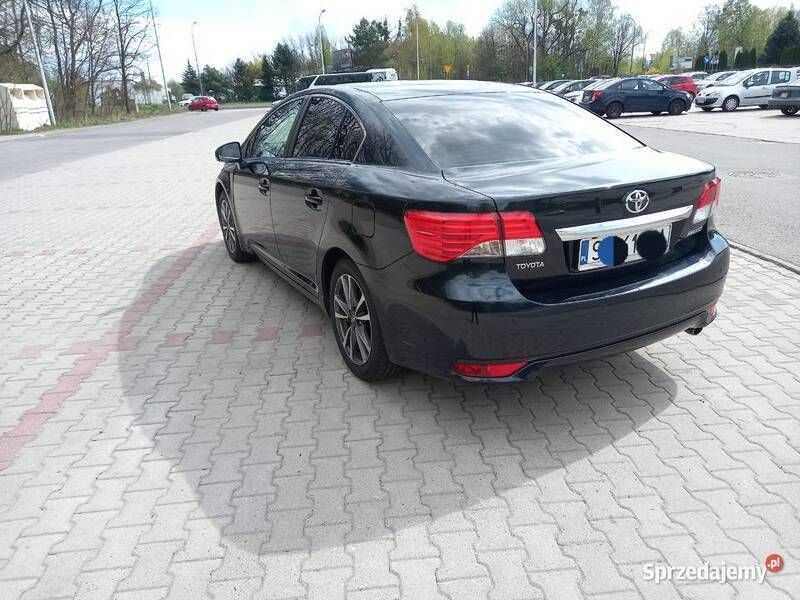 Używany 2013 Toyota Avensis | 55 000 zł - Obraz 1/4