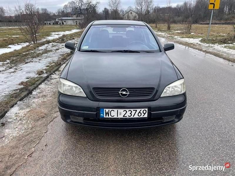 Używany Opel Astra 2001 Czarny Hatchback