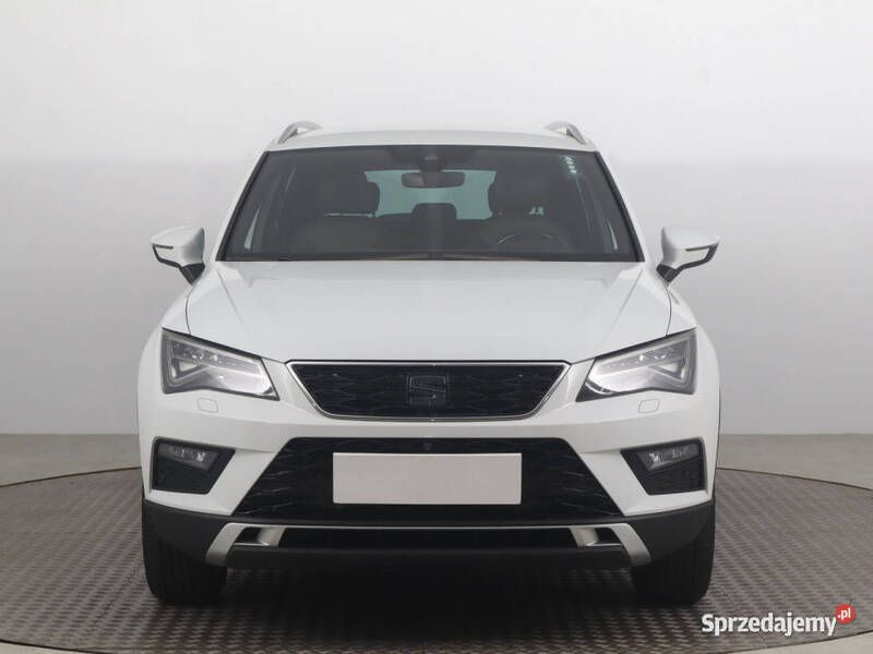 Biały Używany 2017 Seat Ateca SUV | 65 999 zł (Uczciwa cena) - Obraz 1/4