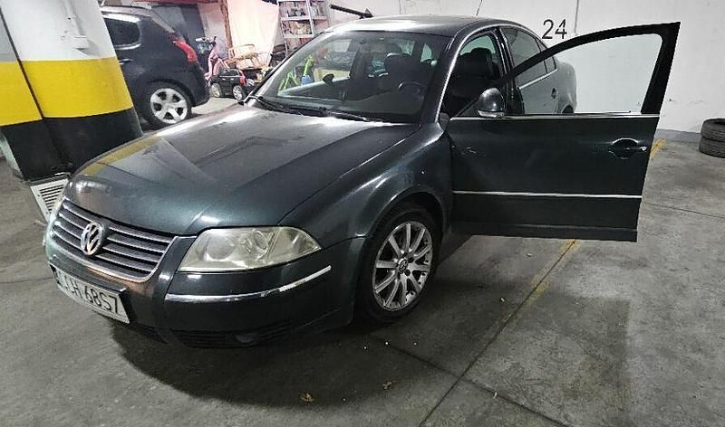Używany VW Passat 2004 Inny kolor Sedan/Limuzyna