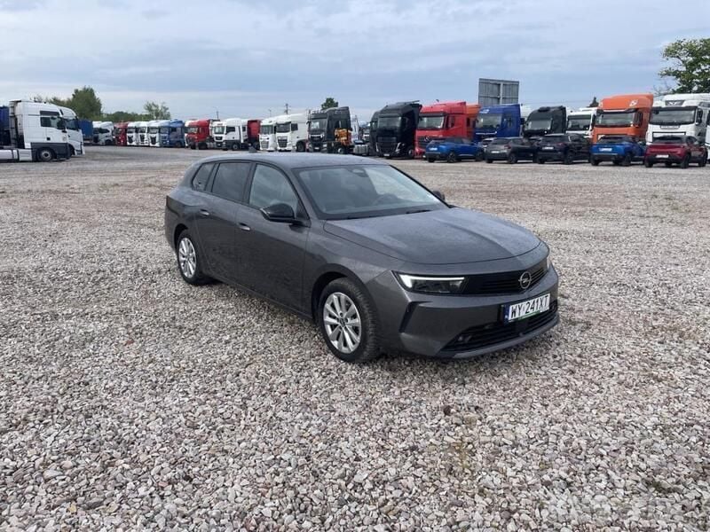 Grafitowy Używany 2023 Opel Astra Kombi | 68 265 zł (Uczciwa cena) - Obraz 1/4