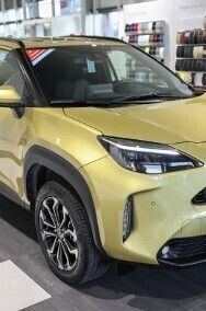 Używany Toyota Yaris Hybrid Comfort 116 KM (85 kW) 2023 Żółty SUV