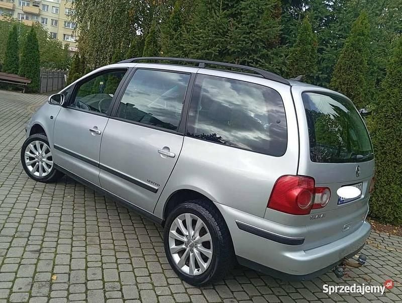 Srebrny Używany 2008 VW Sharan Minivan | 11 900 zł (Super Cena) - Obraz 1/4