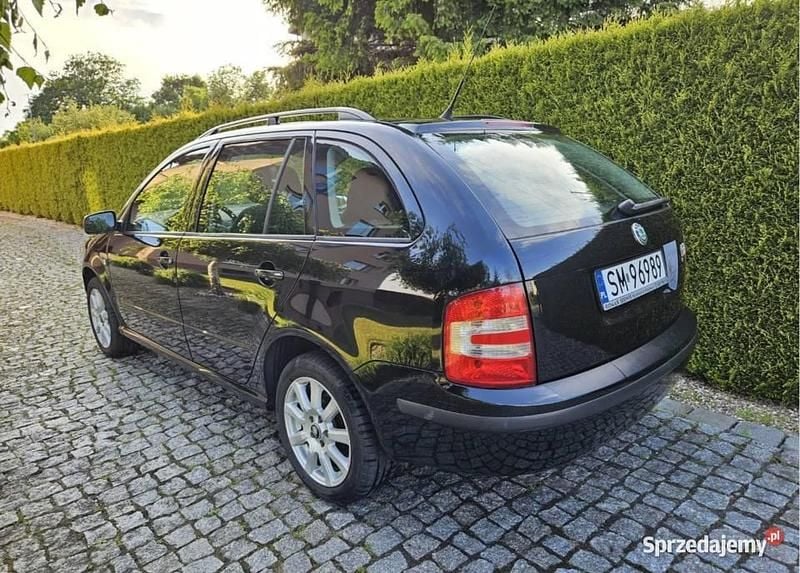 Czarny Używany 2007 Skoda Fabia Kombi | 7000 zł (Dość drogi) - Obraz 1/4
