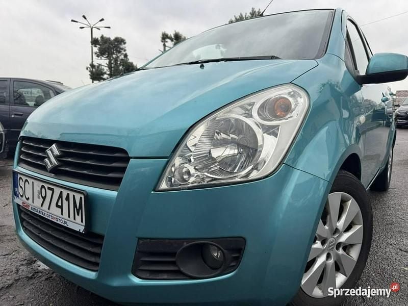 Używany Suzuki Splash 86 KM (63 kW) 2010 Niebieski Hatchback