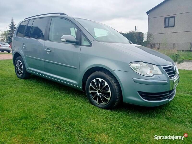 Srebrny Używany 2008 VW Touran Minivan | 16 900 zł (Uczciwa cena) - Obraz 1/4