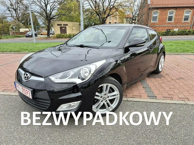 Czarny (metalik) Używany 2012 Hyundai Veloster Hatchback | 23 400 zł - Obraz 1/4