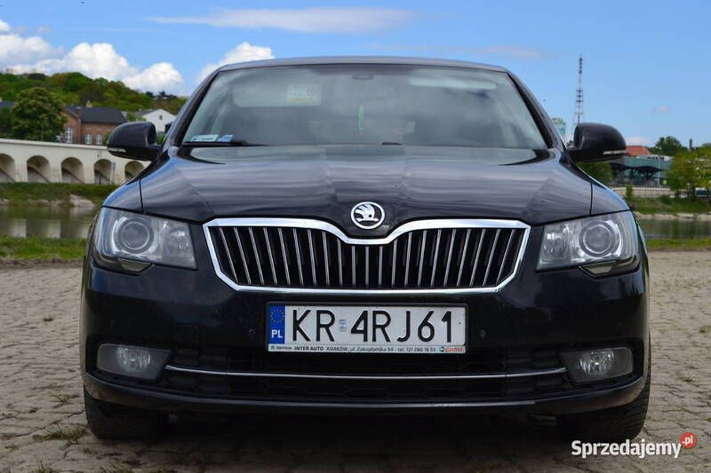 Czarny Używany 2015 Skoda Superb Sedan/Limuzyna | 43 000 zł (Uczciwa cena) - Obraz 1/4