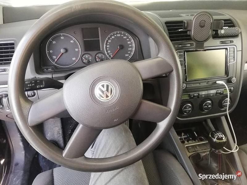 Używany VW Golf V 2004 Czarny Hatchback