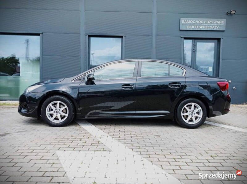 Używany 2017 Toyota Avensis | 64 900 zł (Dość drogi) - Obraz 1/4