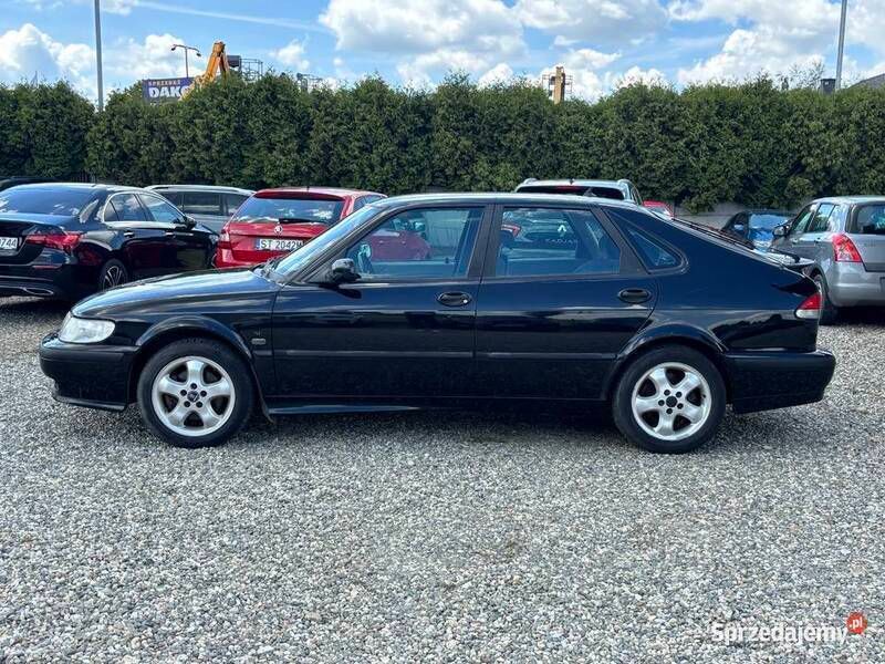 Czarny Używany 2002 Saab 9-3 Sedan/Limuzyna | 4990 zł - Obraz 1/4