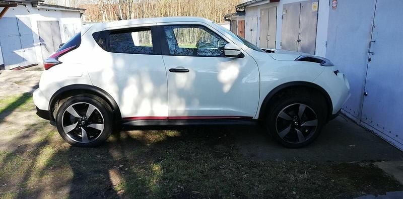 Biały Używany 2018 Nissan Juke SUV | 49 900 zł (Uczciwa cena) - Obraz 1/4