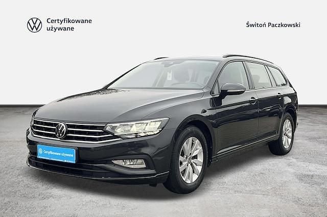 Używany 2021 VW Passat Kombi | 64 900 zł (Dobra cena) - Obraz 1/4
