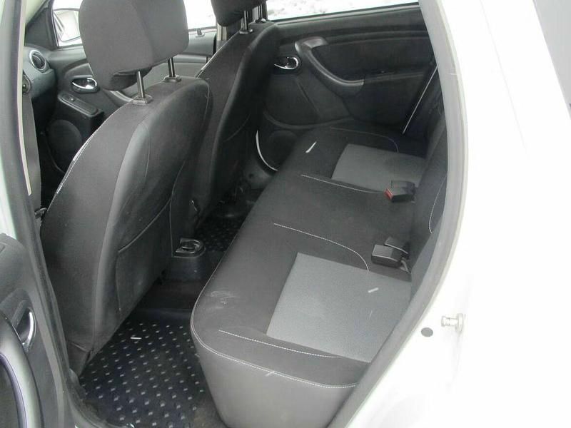 Używany Dacia Duster 2016 Biały SUV