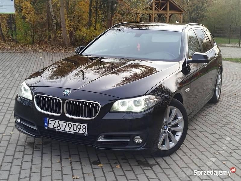 Używany BMW 520 2014 Czarny Kombi