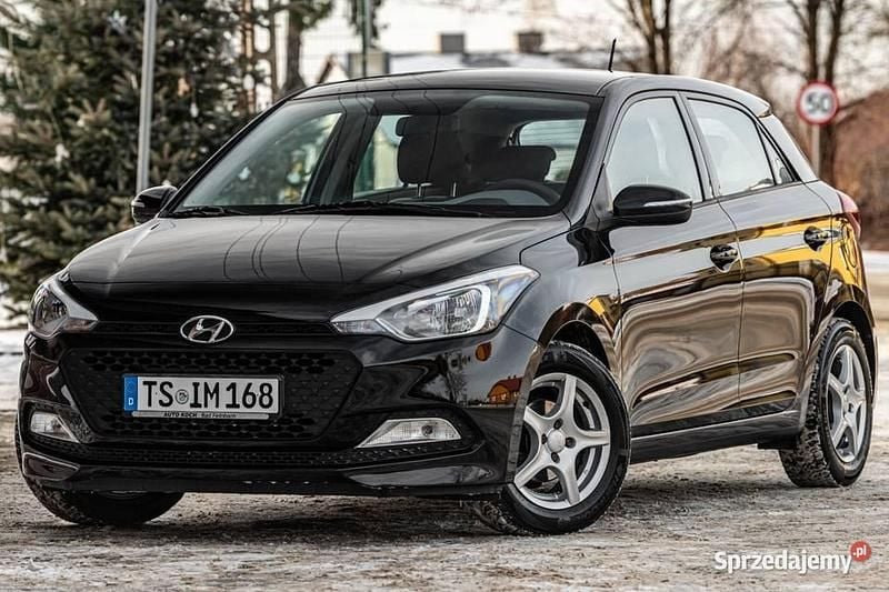 Czarny Używany 2017 Hyundai i20 Hatchback | 32 900 zł (Uczciwa cena) - Obraz 1/4