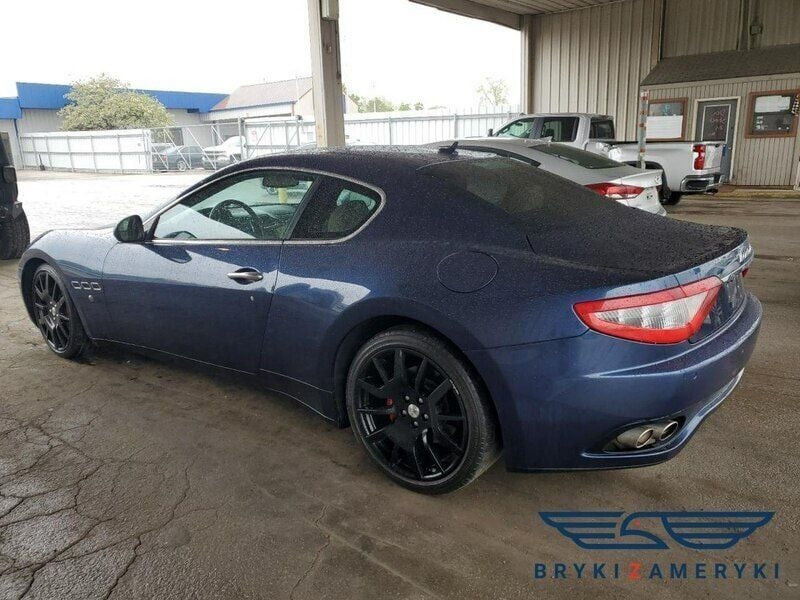 Niebieski Używany 2010 Maserati Granturismo Coupe | 64 930 zł - Obraz 1/3