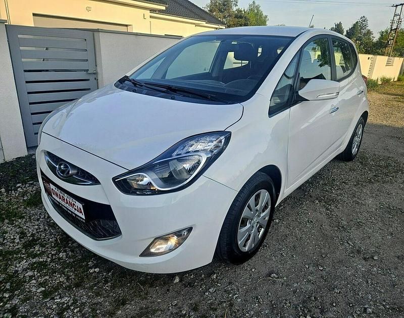 Biały Używany 2012 Hyundai ix20 Hatchback | 24 990 zł (Dość drogi) - Obraz 1/4