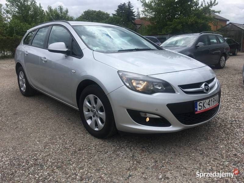 Opel astra salon