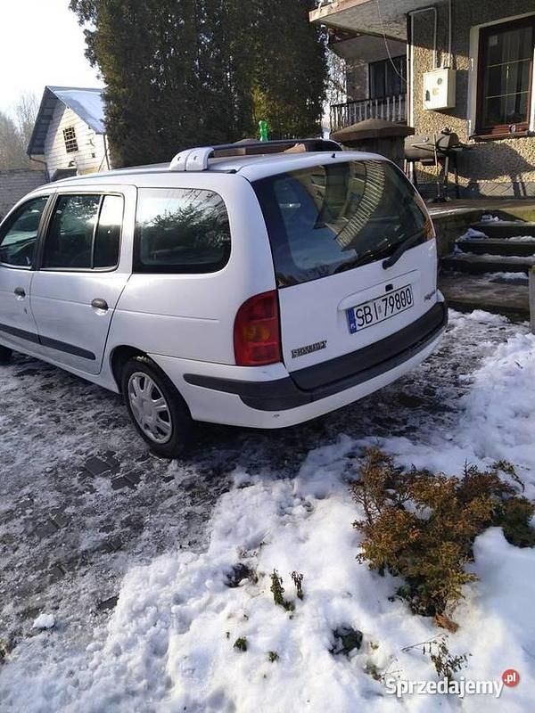 Używany Renault Mégane II 2003 Biały Sedan/Limuzyna