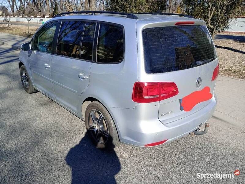 Używany VW Touran 105 KM (77 kW) 2011 Srebrny Minivan