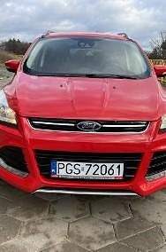 Używany Ford Kuga 150 KM (110 kW) 2015 Czerwony SUV