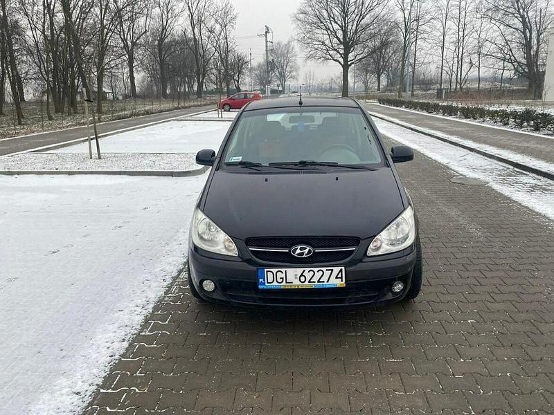 Używany Hyundai Getz 67 KM (49 kW) 2007 Czarny Hatchback