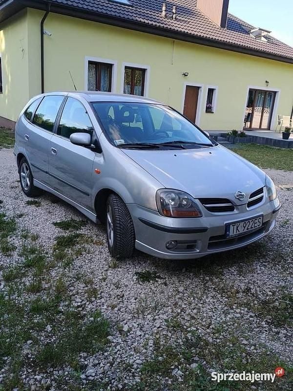 Srebrny Używany 2001 Nissan Almera Tino Minivan | 5999 zł - Obraz 1/4
