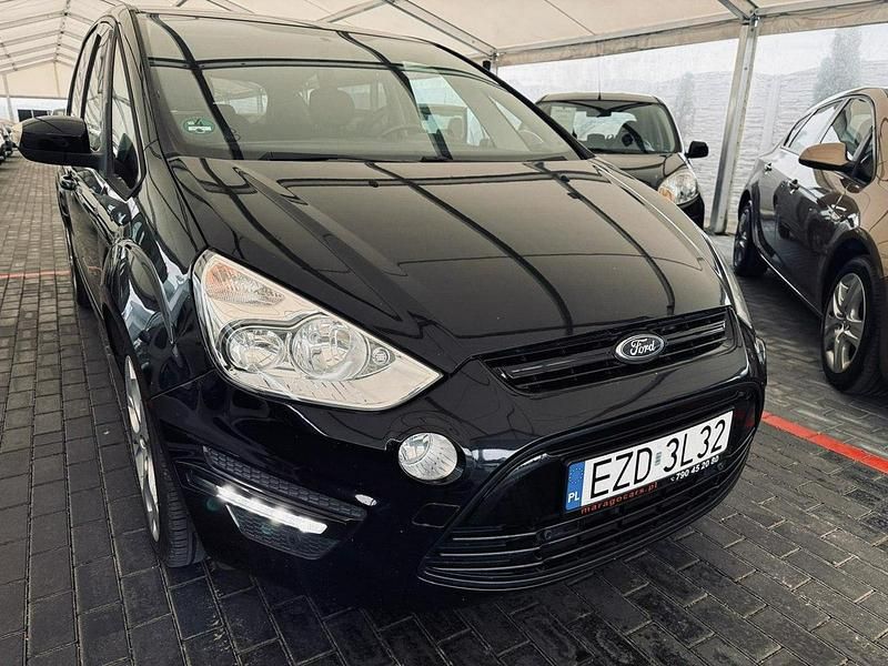 Czarny Używany 2014 Ford S-MAX S Minivan | 33 700 zł (Super Cena) - Obraz 1/4