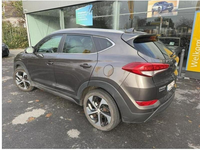 Używany Hyundai Tucson 116 KM (85 kW) 2016 Brązowy SUV