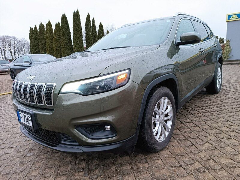 Zielony ciemny (metalik) Używany 2019 Jeep Cherokee SUV | 73 000 zł - Obraz 1/4