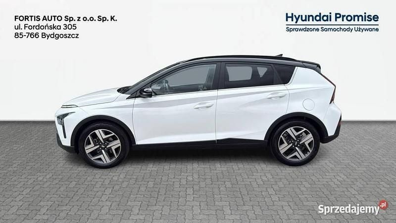 Biały Używany 2024 Hyundai Bayon SUV | 89 900 zł (Uczciwa cena) - Obraz 1/4