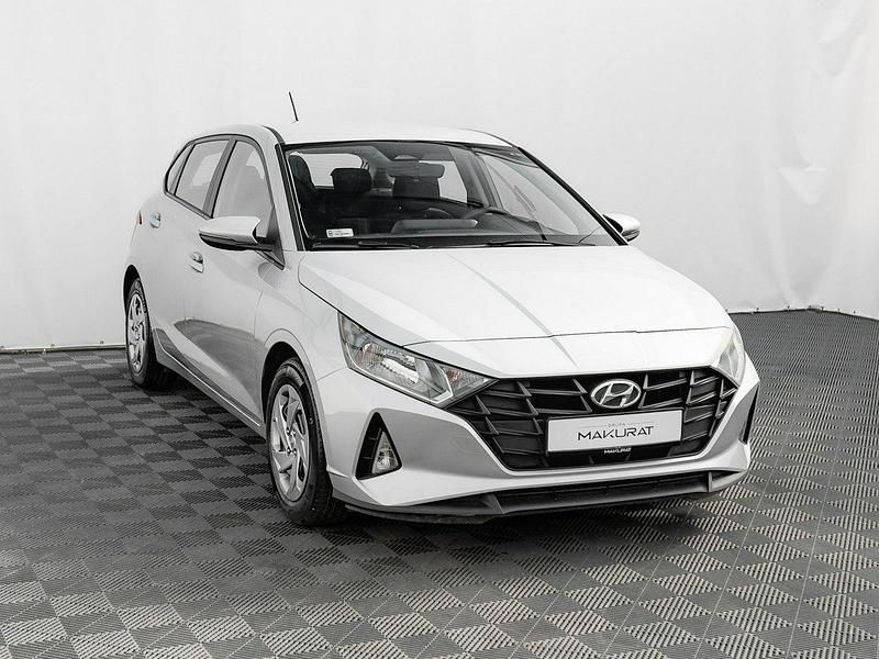 Używany Hyundai i20 84 KM (61 kW) 2022 Srebrny (metalik) Hatchback