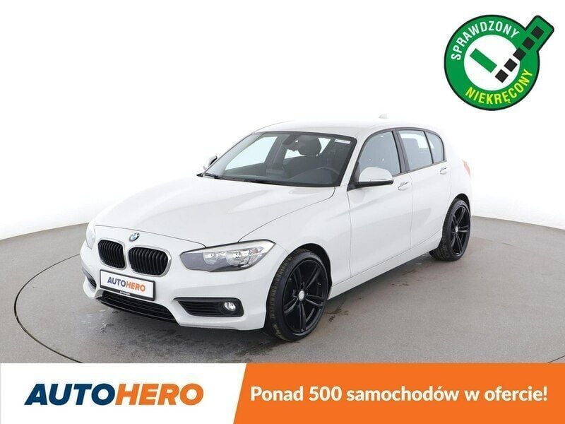 Biały Używany 2019 BMW 118 Hatchback | 49 000 zł (Super Cena) - Obraz 1/3