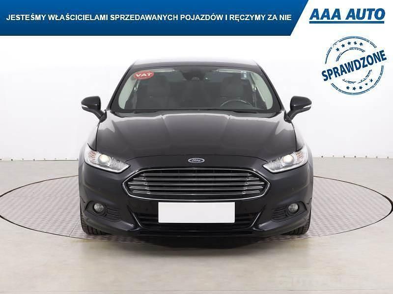 Używany Ford Mondeo 2015 Czarny