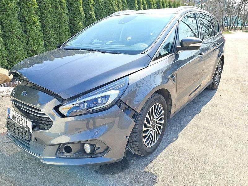 Srebrny Używany 2019 Ford S-MAX S Minivan | 48 994 zł (Uczciwa cena) - Obraz 1/2